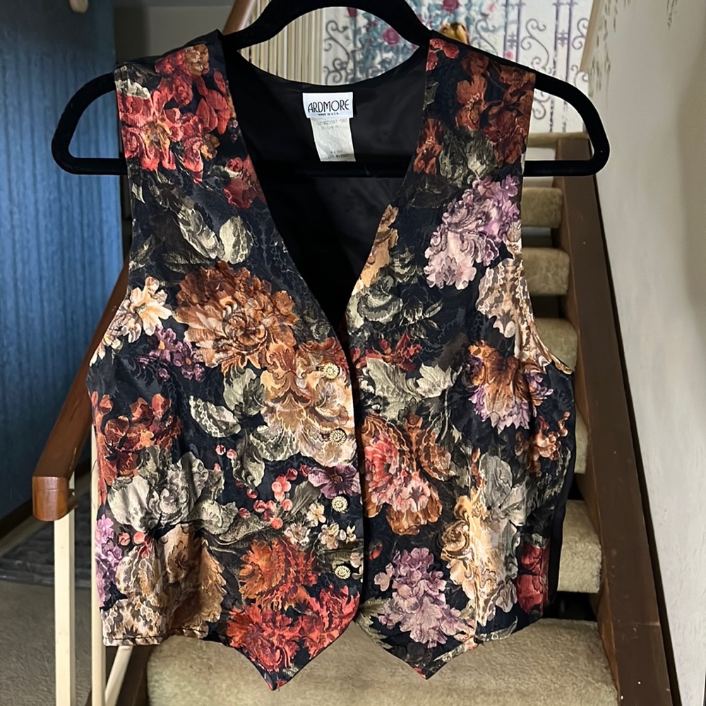 Vintage floral vest